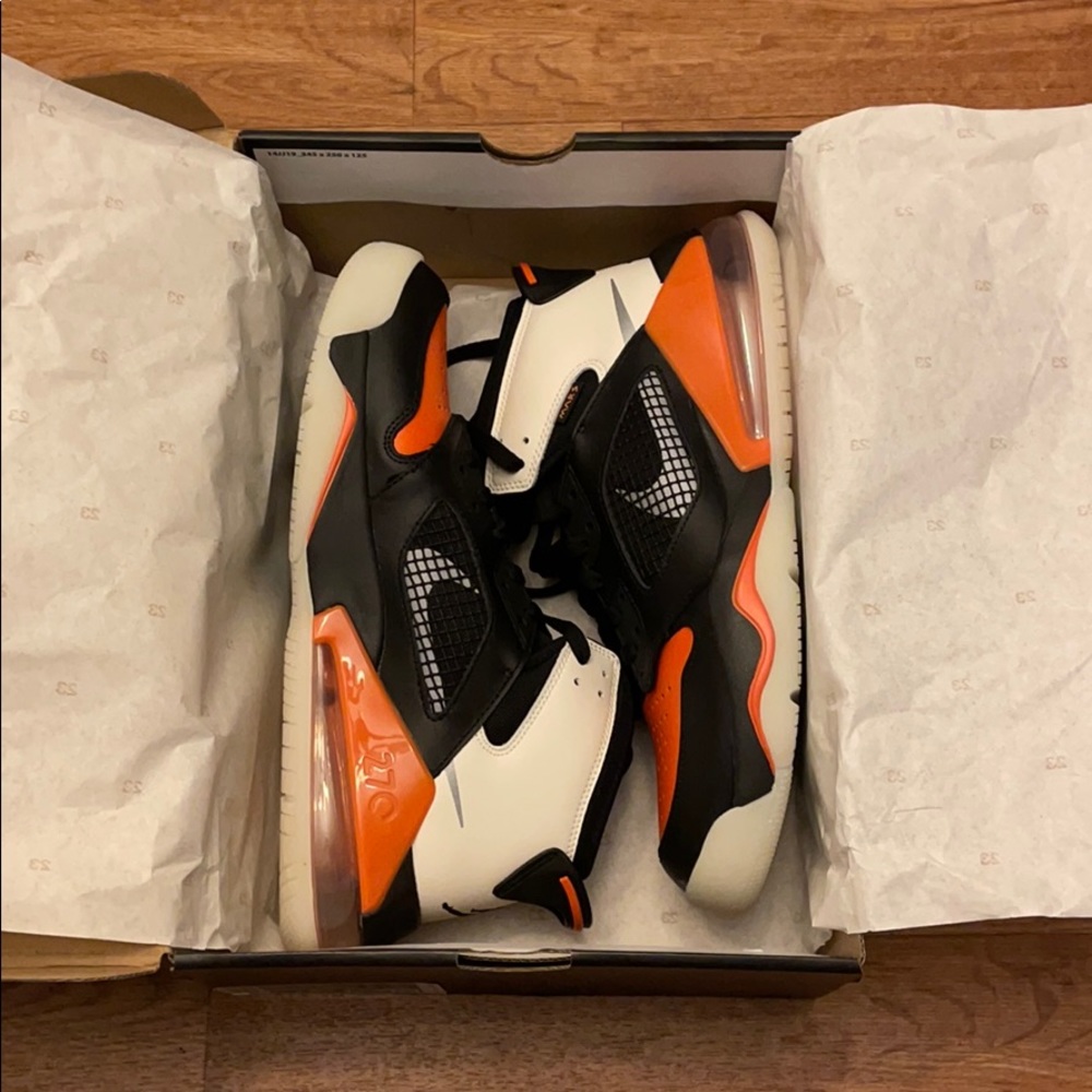 🔥Men’s Jordan Mars 270 Shattered Backboard🔥